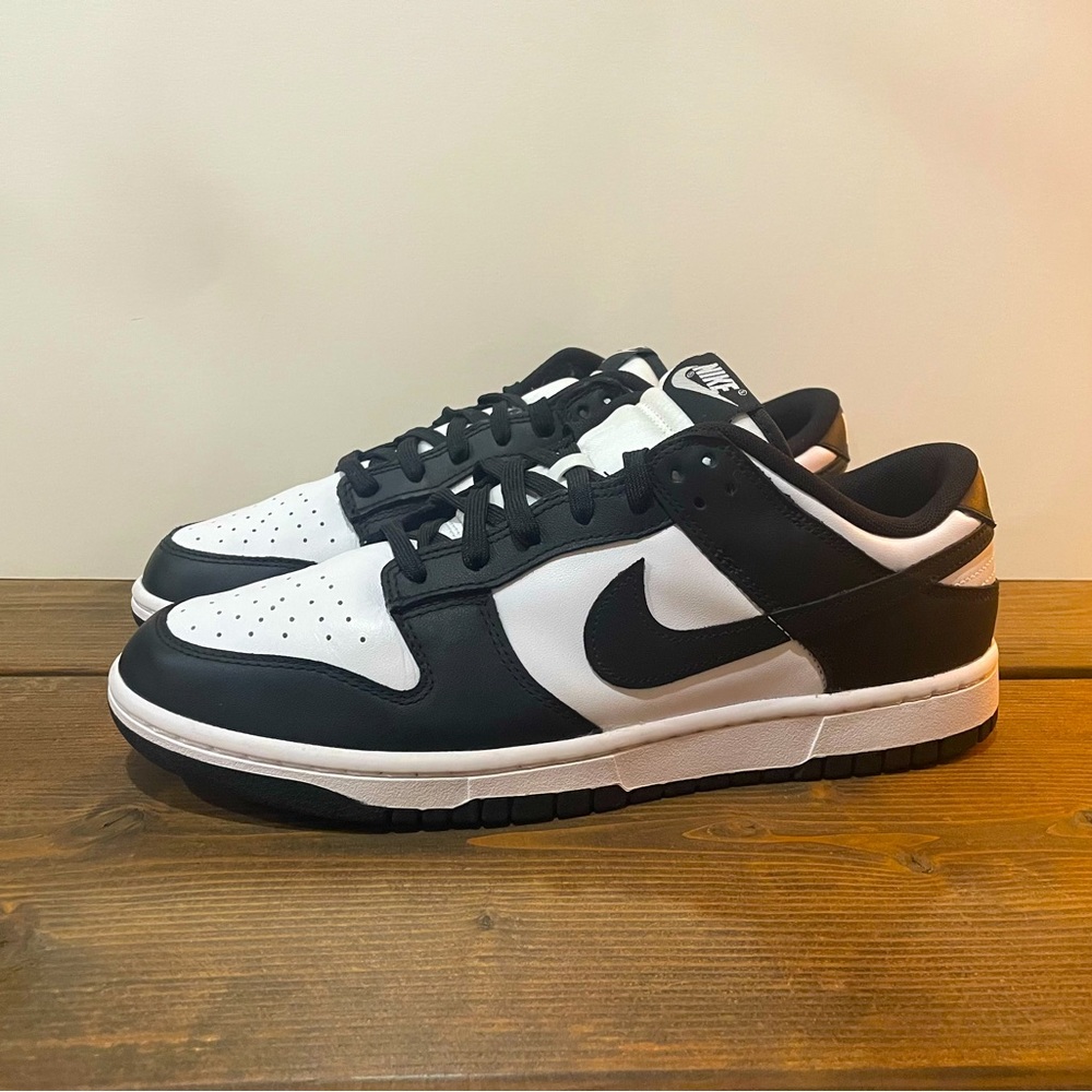 Nike Dunk Panda Lows- Mens size 10.5 Amazing condition